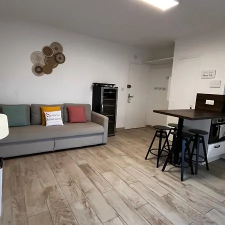 Vacances Arbanaises - Appartements Giens Hyeres Exterior photo